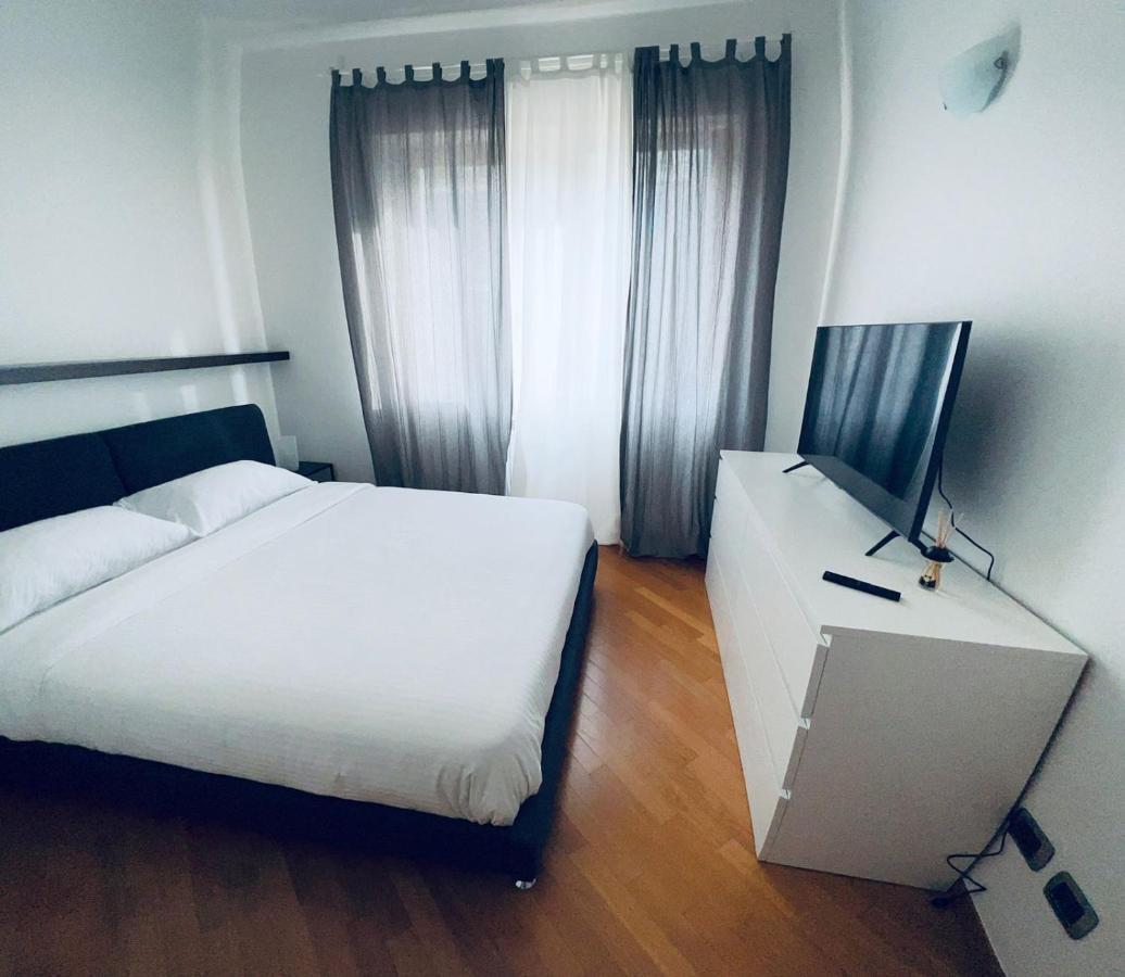Best Stay - Bari Centrale Buitenkant foto